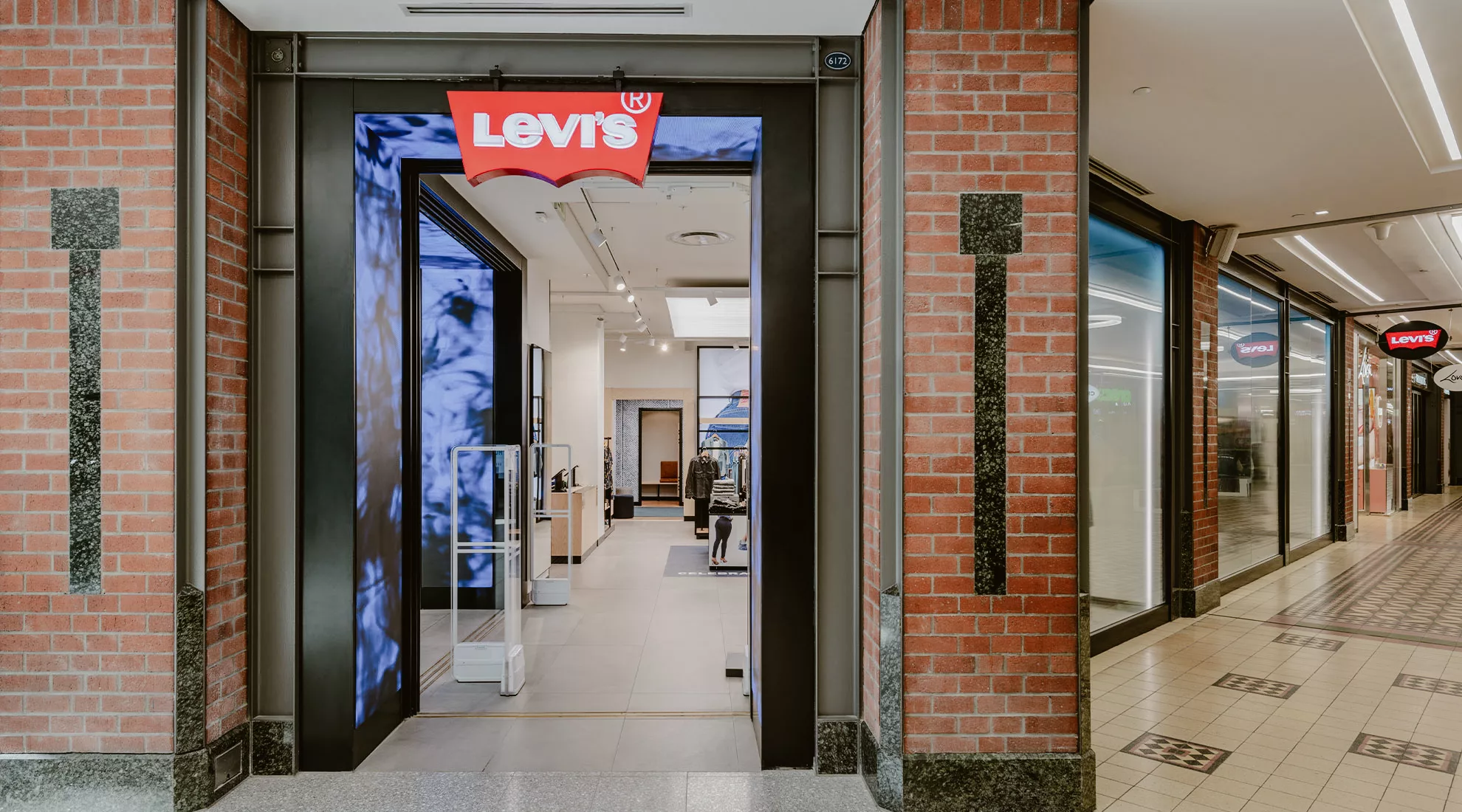 macfor levis retail va waterfront cape town 01 macfor interior architecture & design cape town south africa
